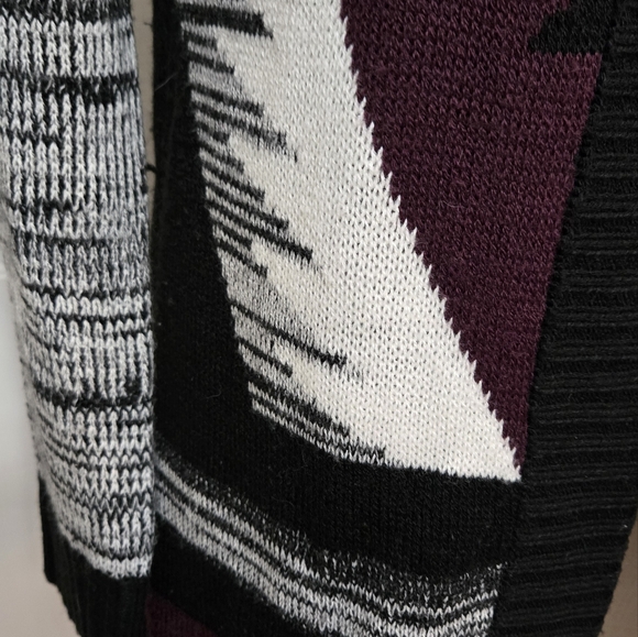 Vanity Acrylic Cardigan - Picture 6 of 16